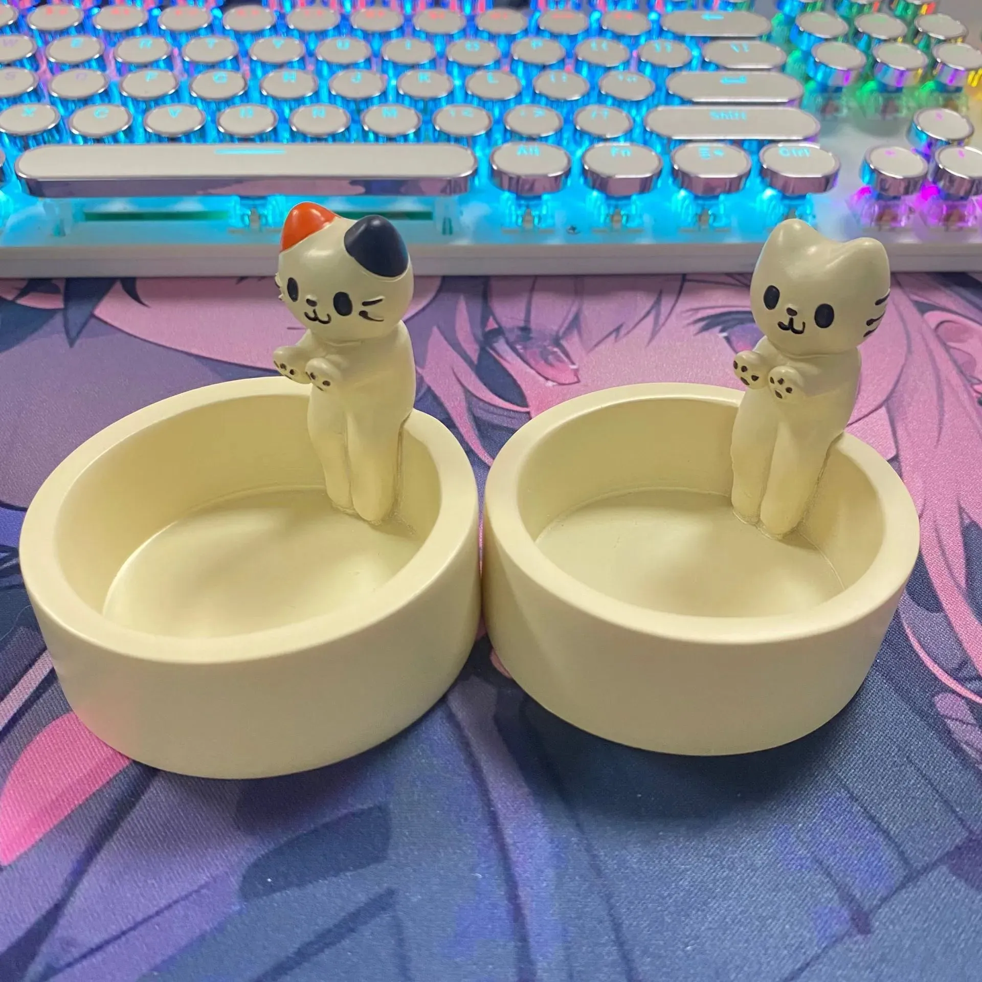 Adorable Cartoon Kitten Candle Holder