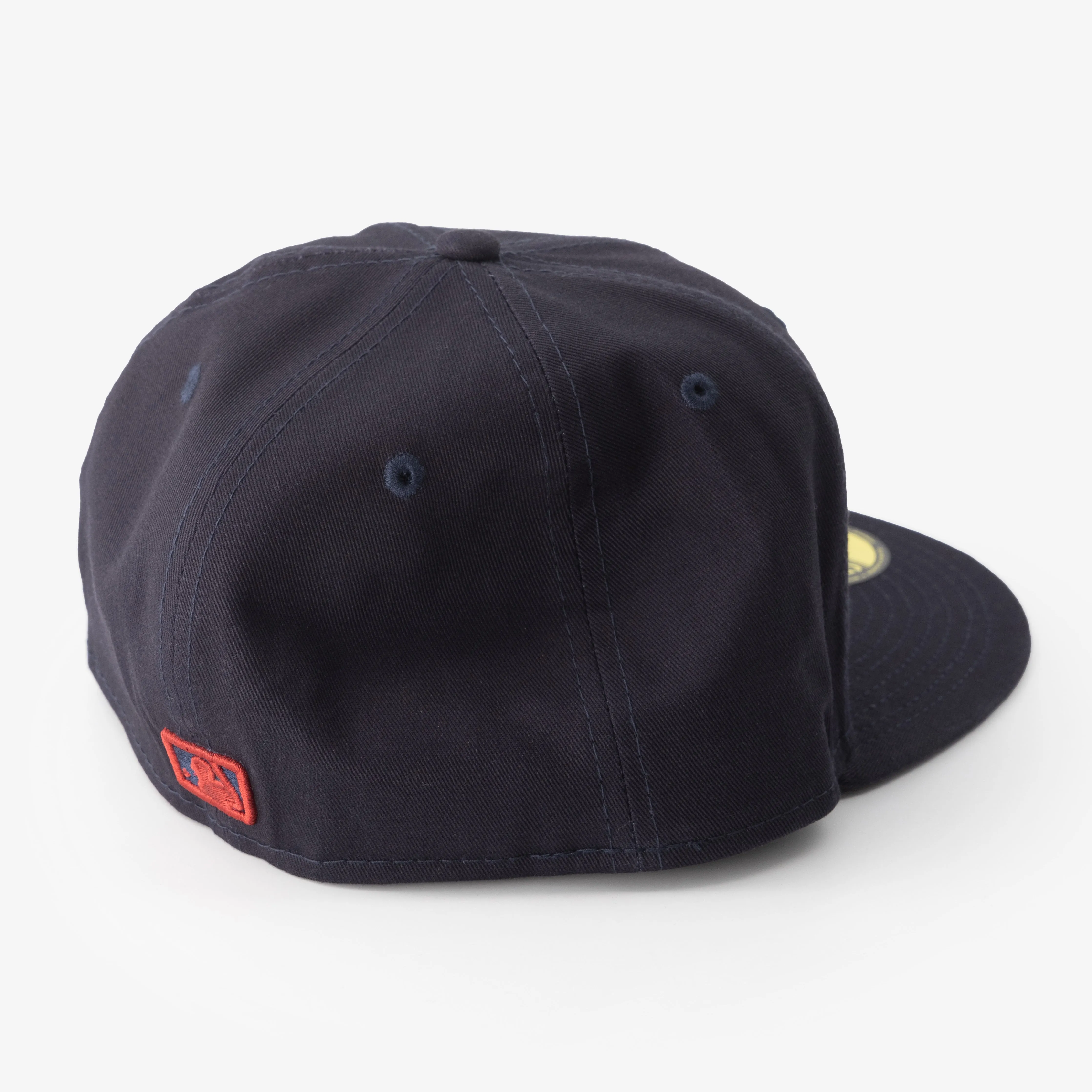 New Era New York Yankees League Essential 59FIFTY Fitted Cap