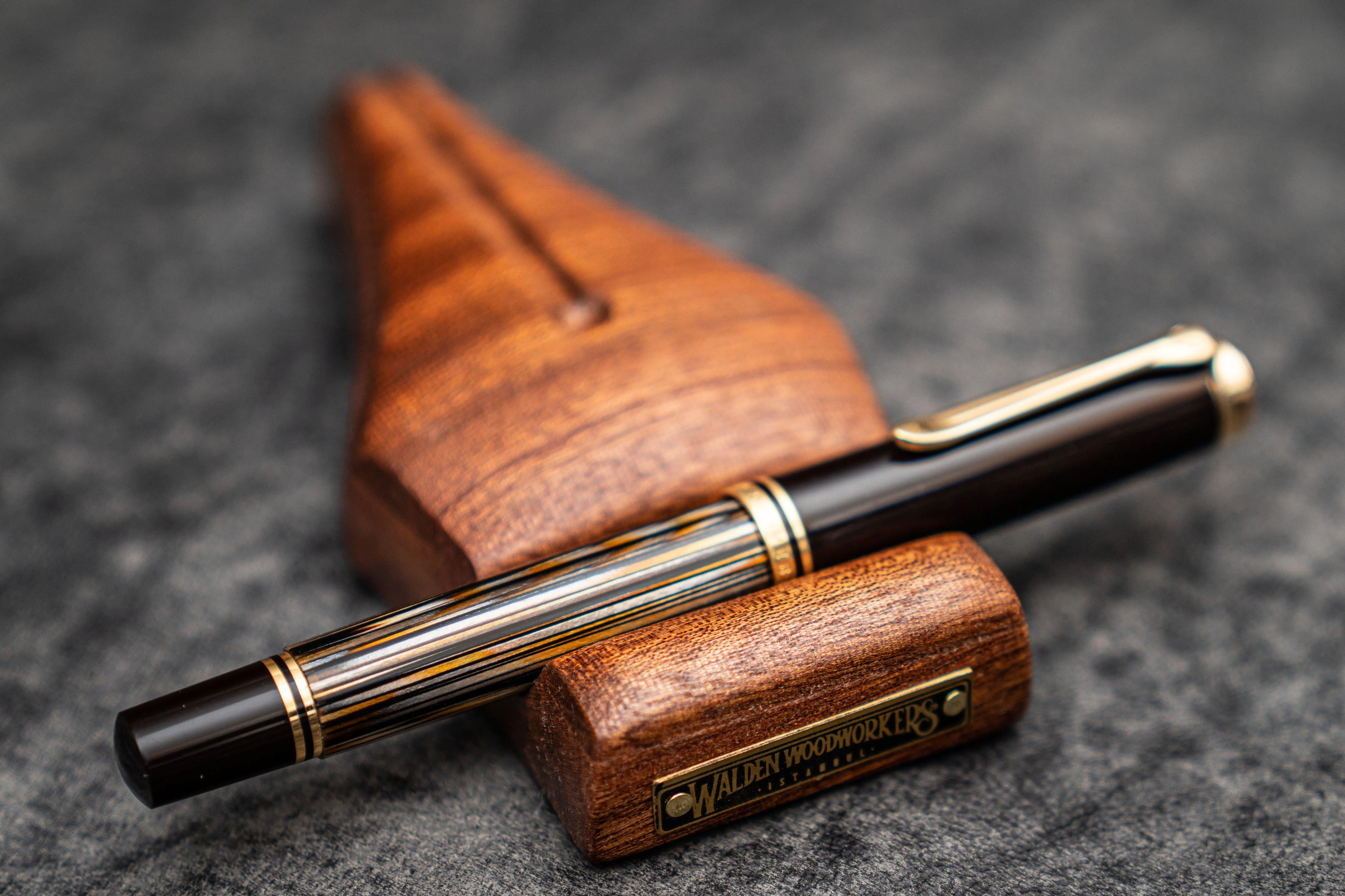 The Nib Rest Wooden Pen Stand - Mahogany