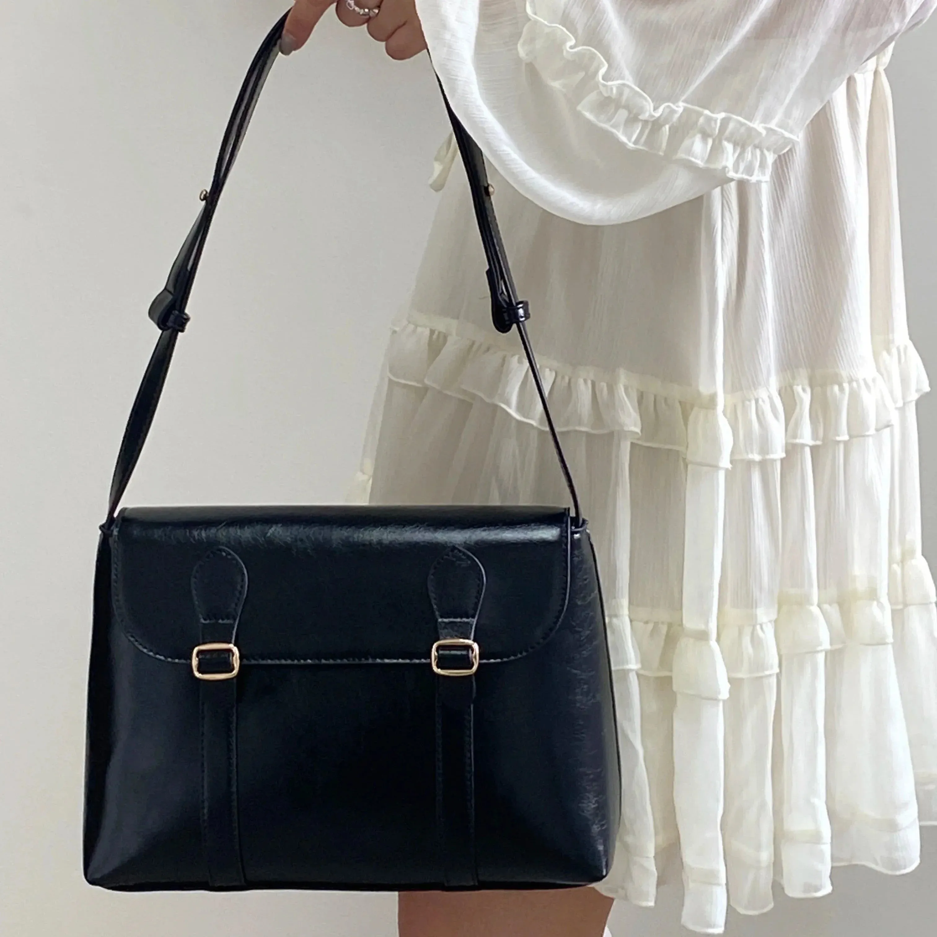 Uniwim Eliza Leather Handbag