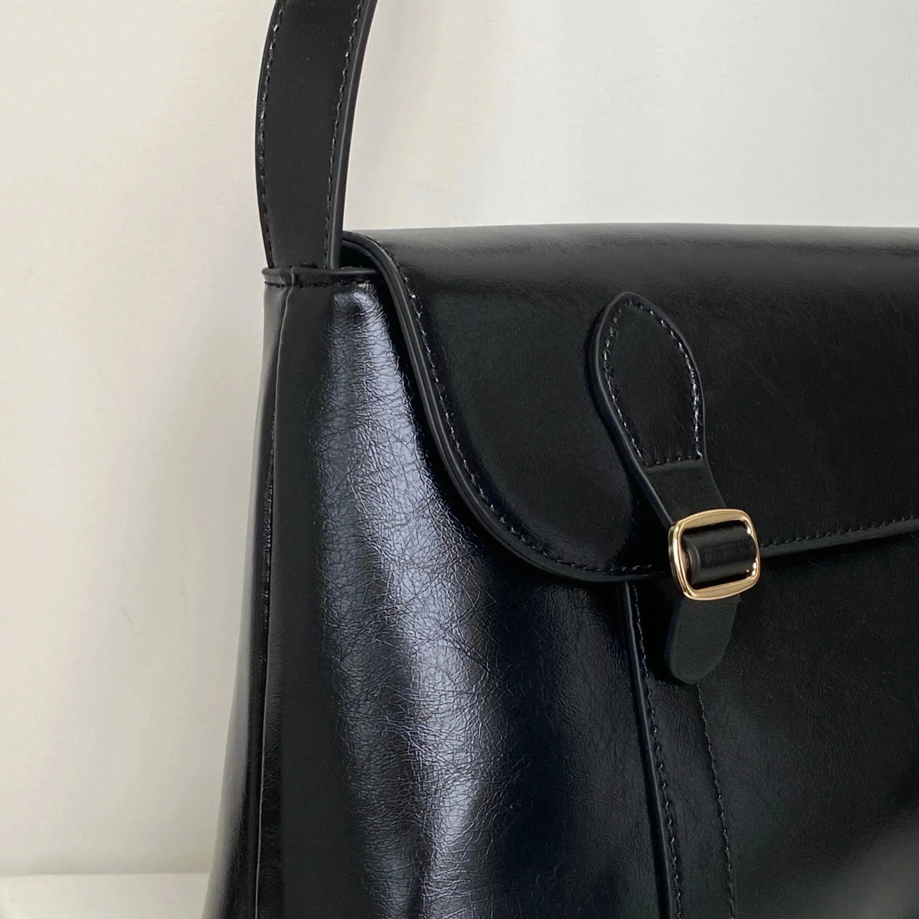 Uniwim Eliza Leather Handbag