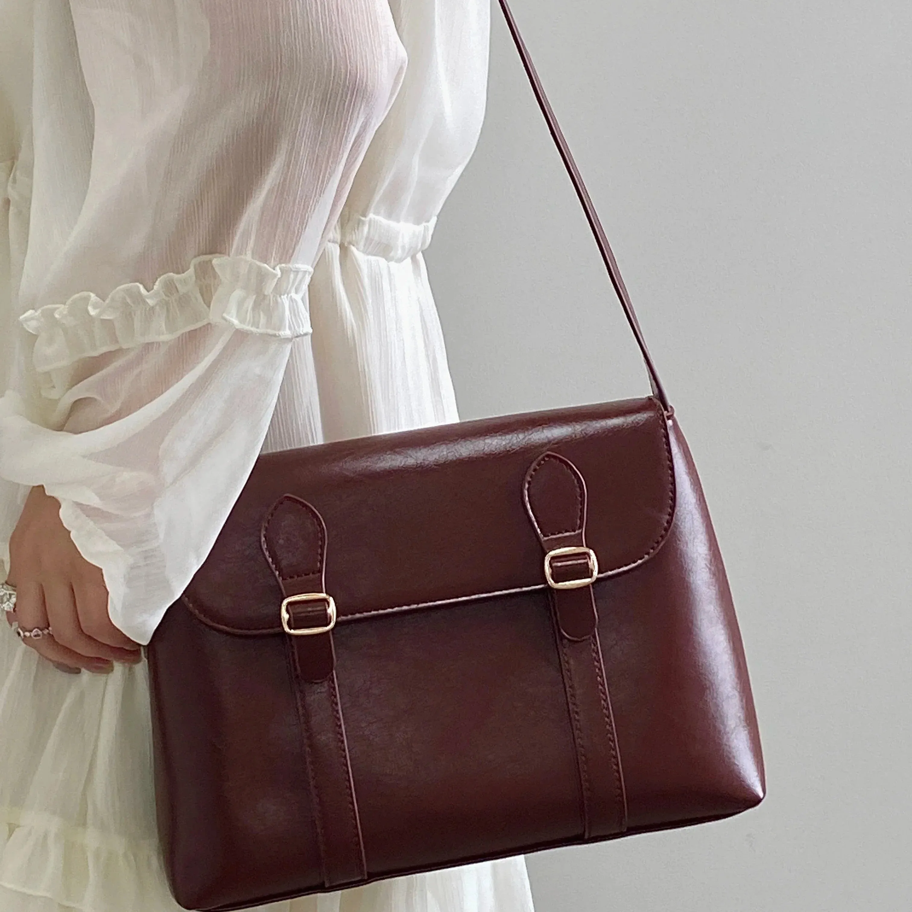 Uniwim Eliza Leather Handbag