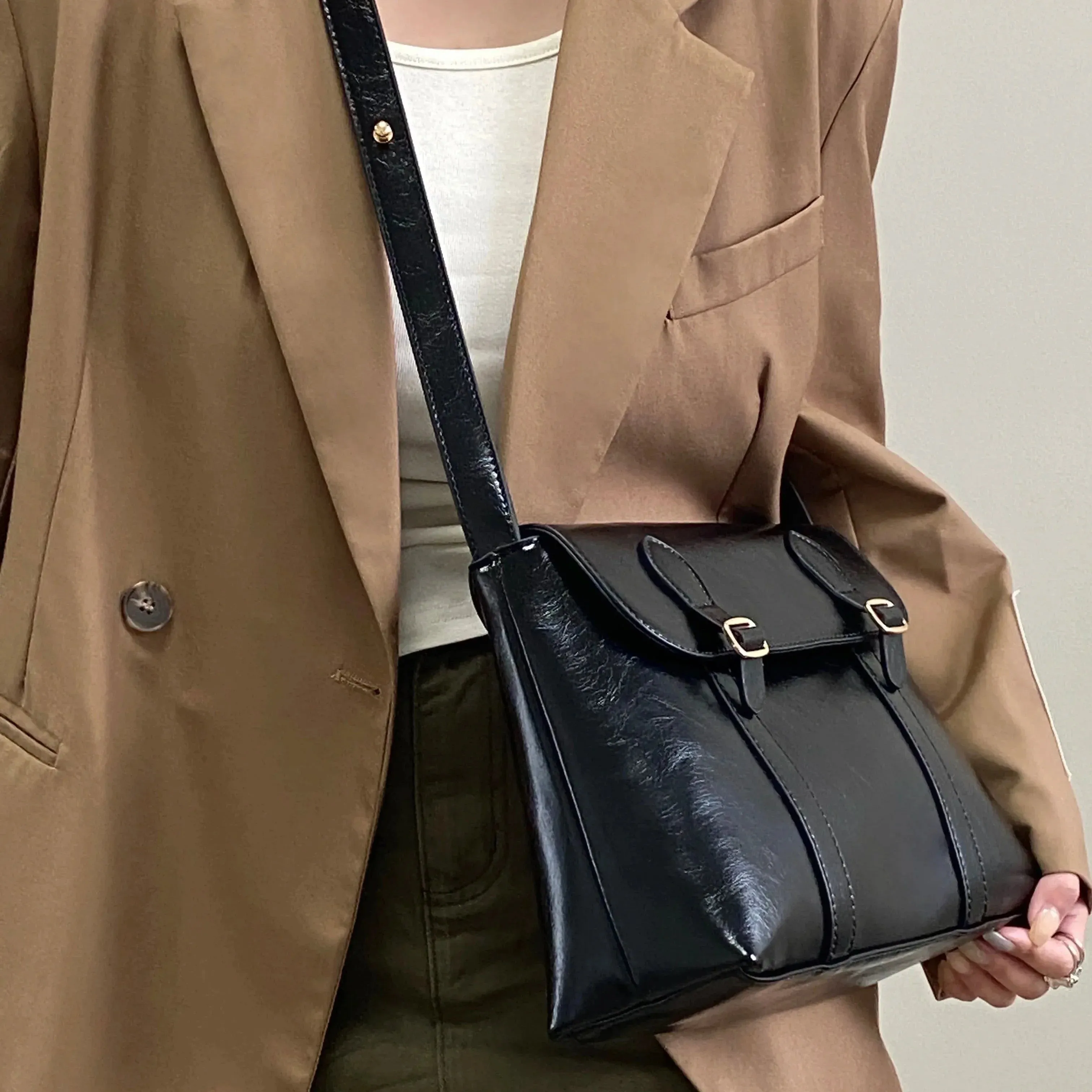 Uniwim Eliza Leather Handbag