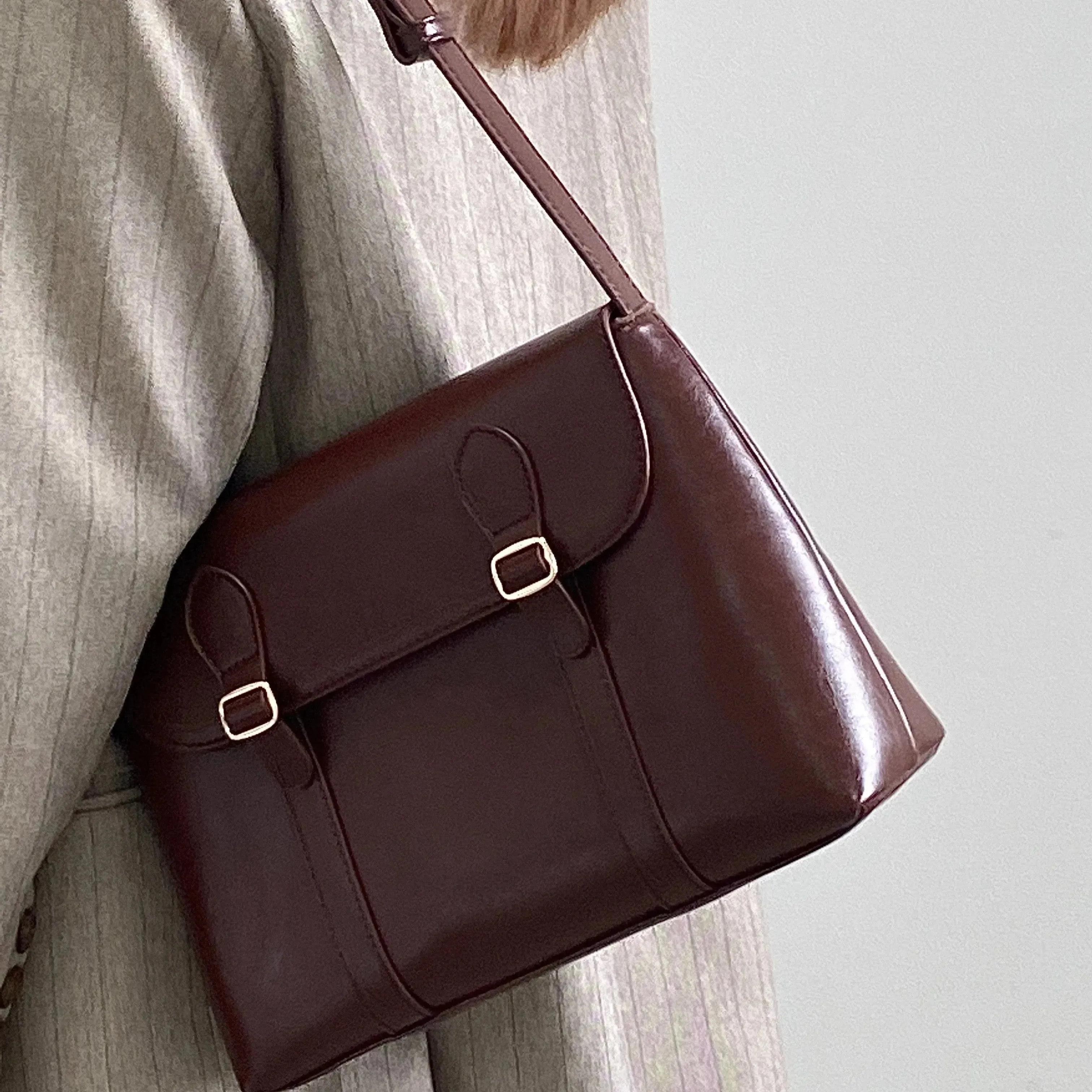 Uniwim Eliza Leather Handbag