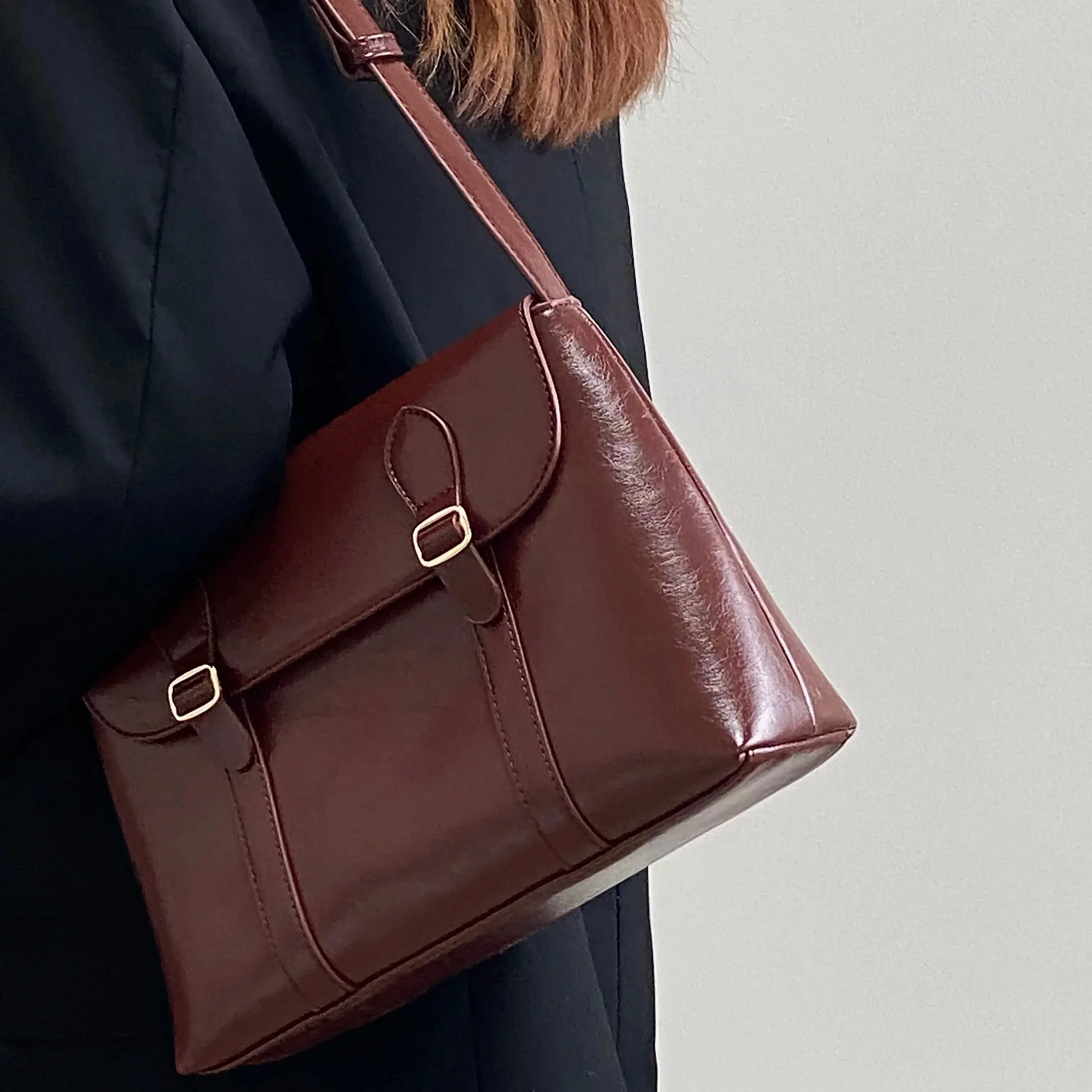 Uniwim Eliza Leather Handbag